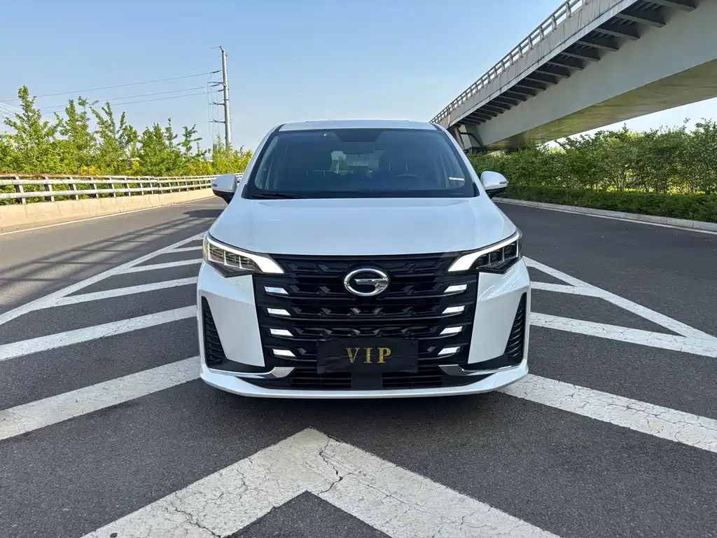 GAC Motor Trumpchi M6 — фото 2