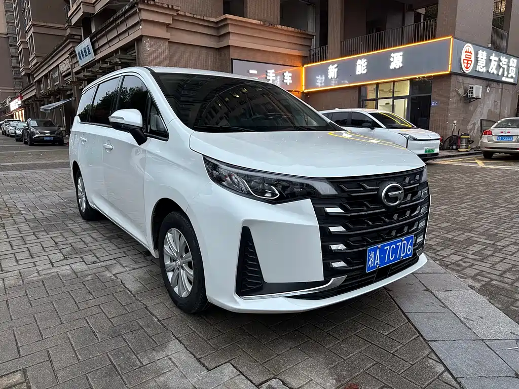 GAC Motor Trumpchi M6 — фото 3