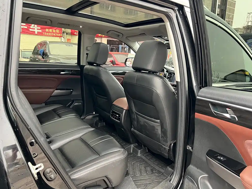 GAC Motor Trumpchi GS8 — фото 30