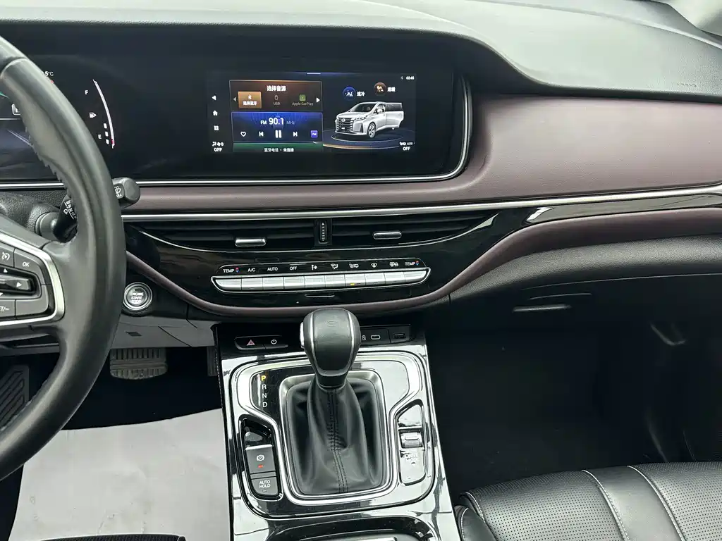 GAC Motor Trumpchi M6 — фото 17