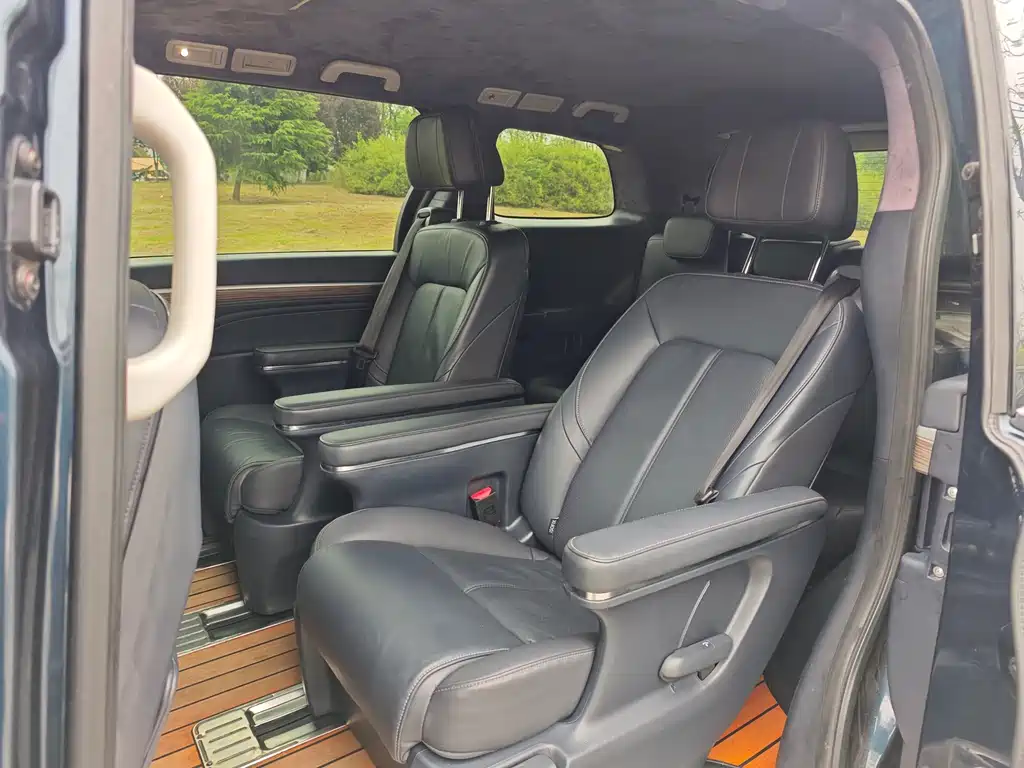 GAC Motor Trumpchi M8 — фото 10