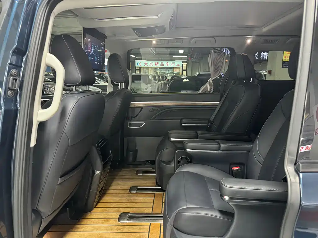 GAC Motor Trumpchi M8 — фото 9