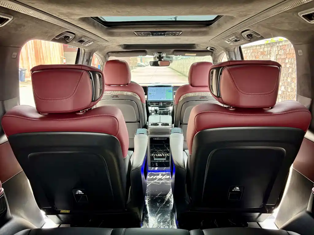 GAC Motor Trumpchi M8 — фото 17