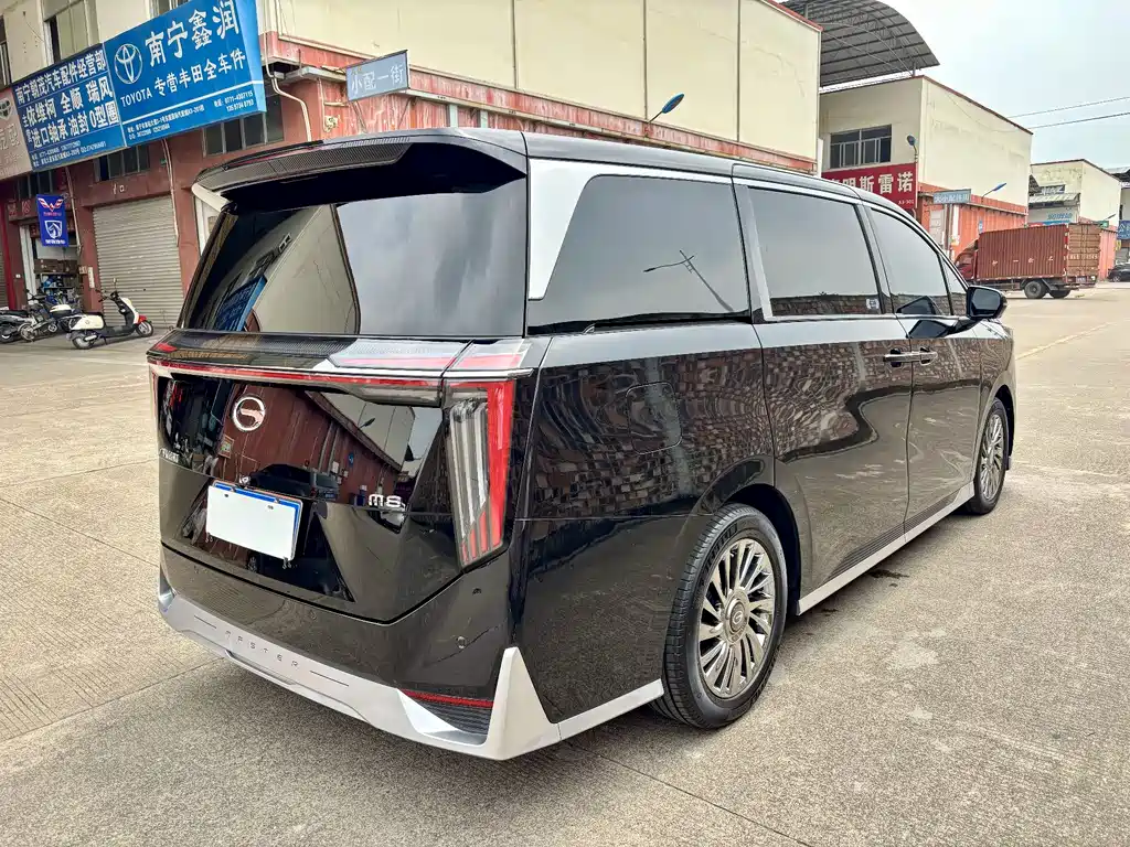 GAC Motor Trumpchi M8 — фото 4