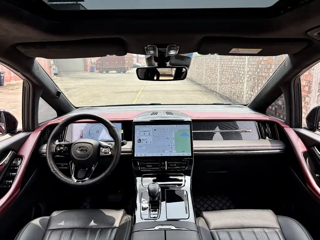 GAC Motor Trumpchi M8 — фото 10