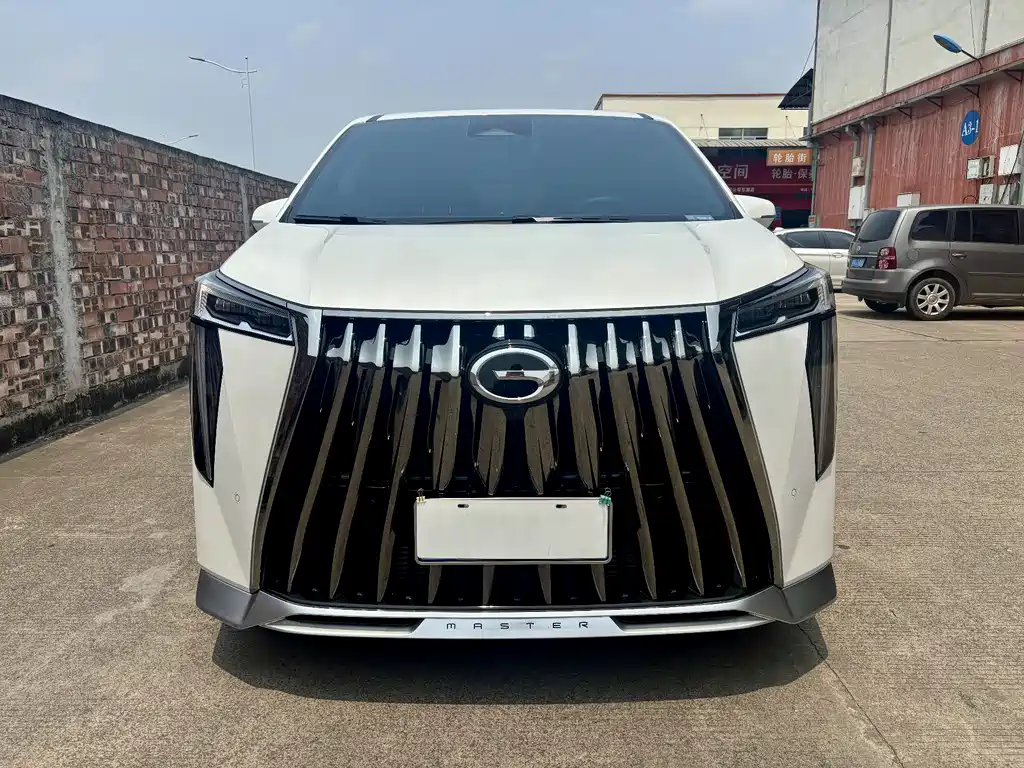 GAC Motor Trumpchi M8 — фото 2