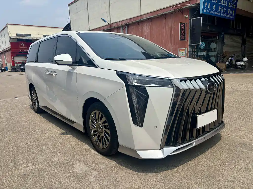 GAC Motor Trumpchi M8 — фото 3