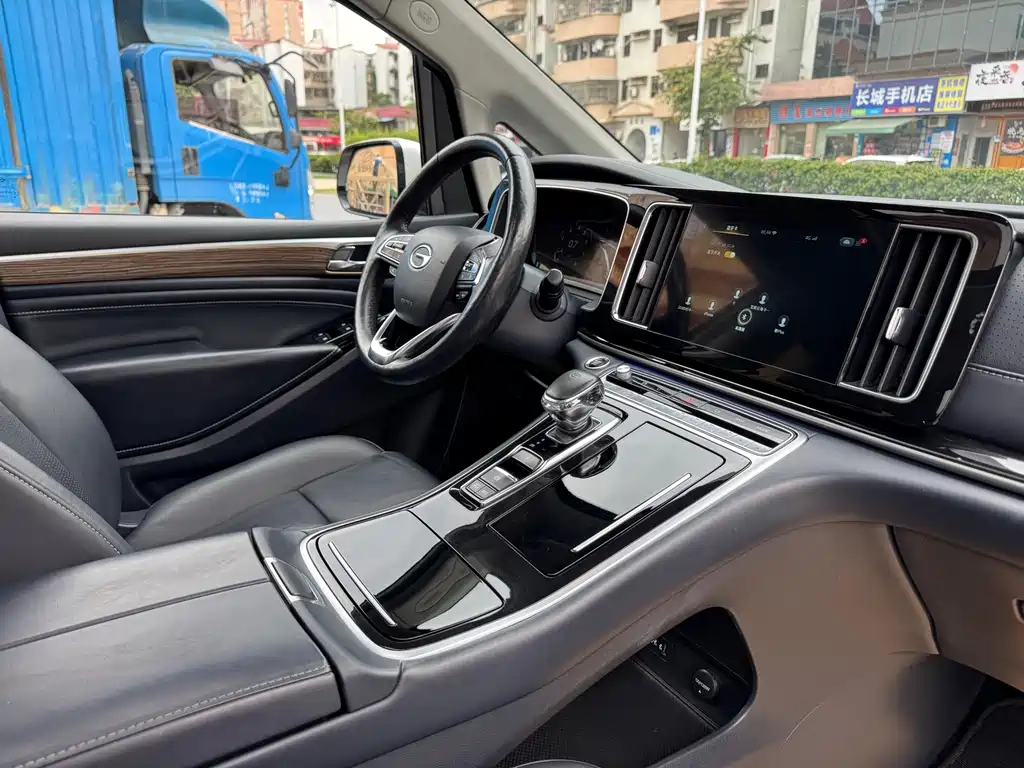 GAC Motor Trumpchi M8 — фото 13