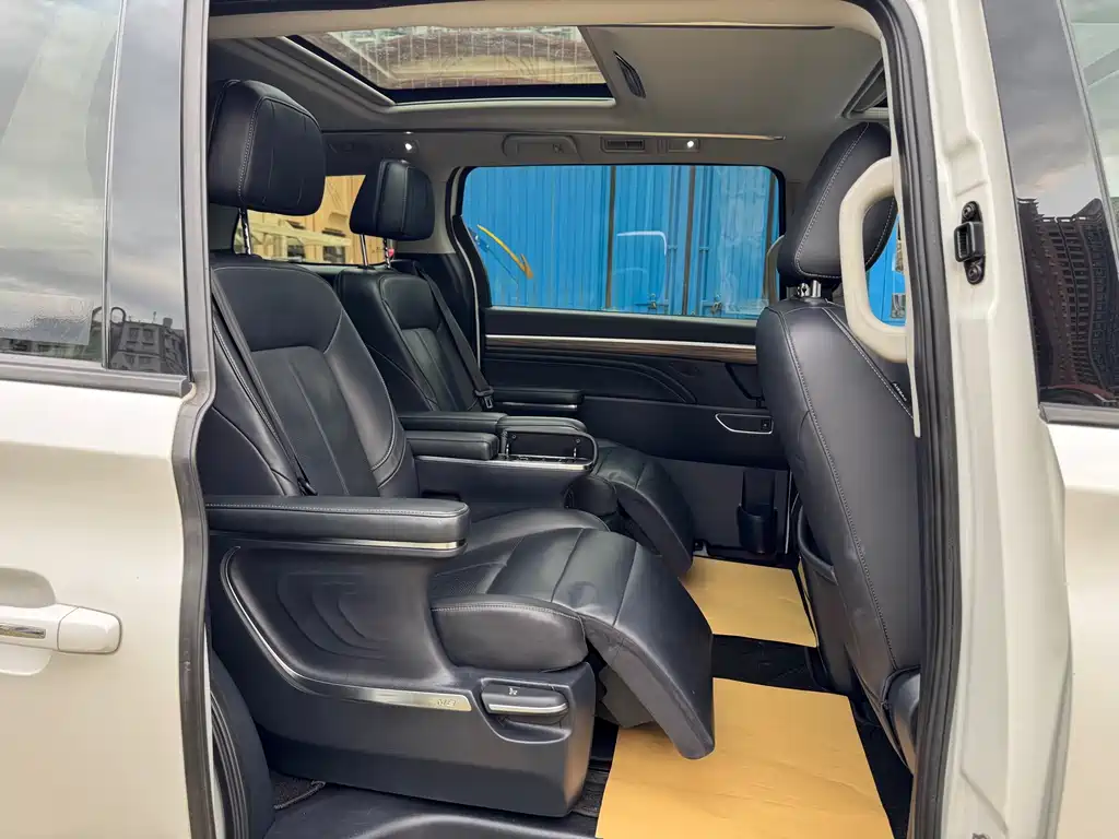 GAC Motor Trumpchi M8 — фото 14