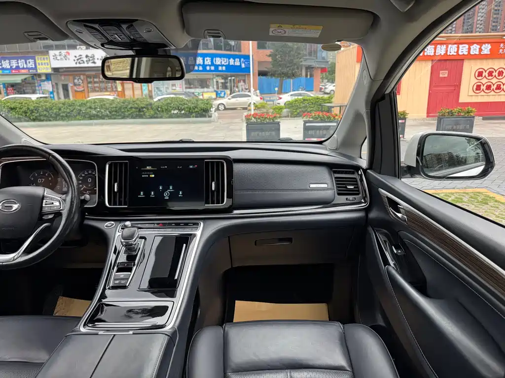 GAC Motor Trumpchi M8 — фото 18