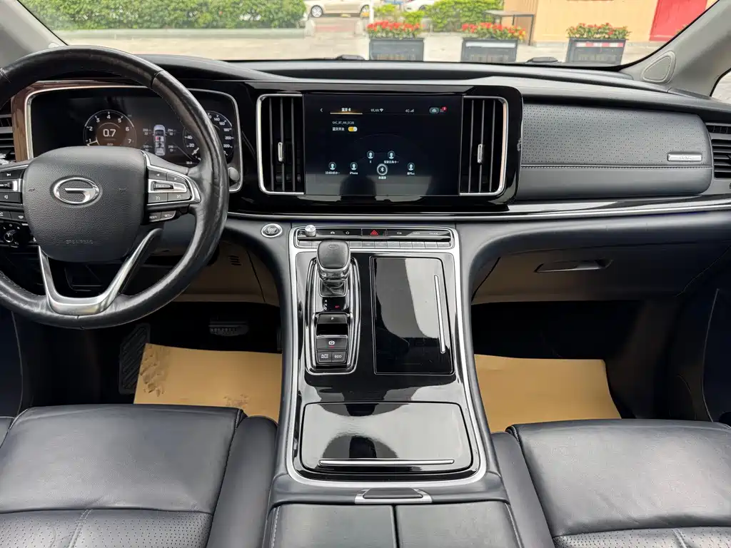 GAC Motor Trumpchi M8 — фото 19