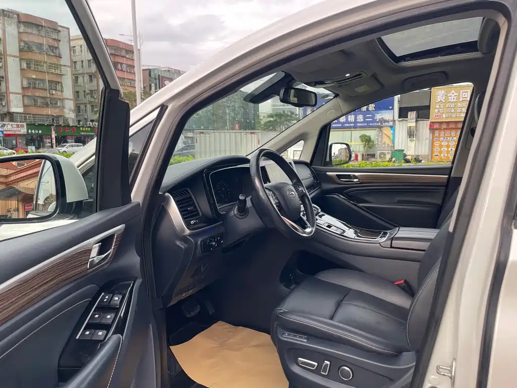 GAC Motor Trumpchi M8 — фото 9