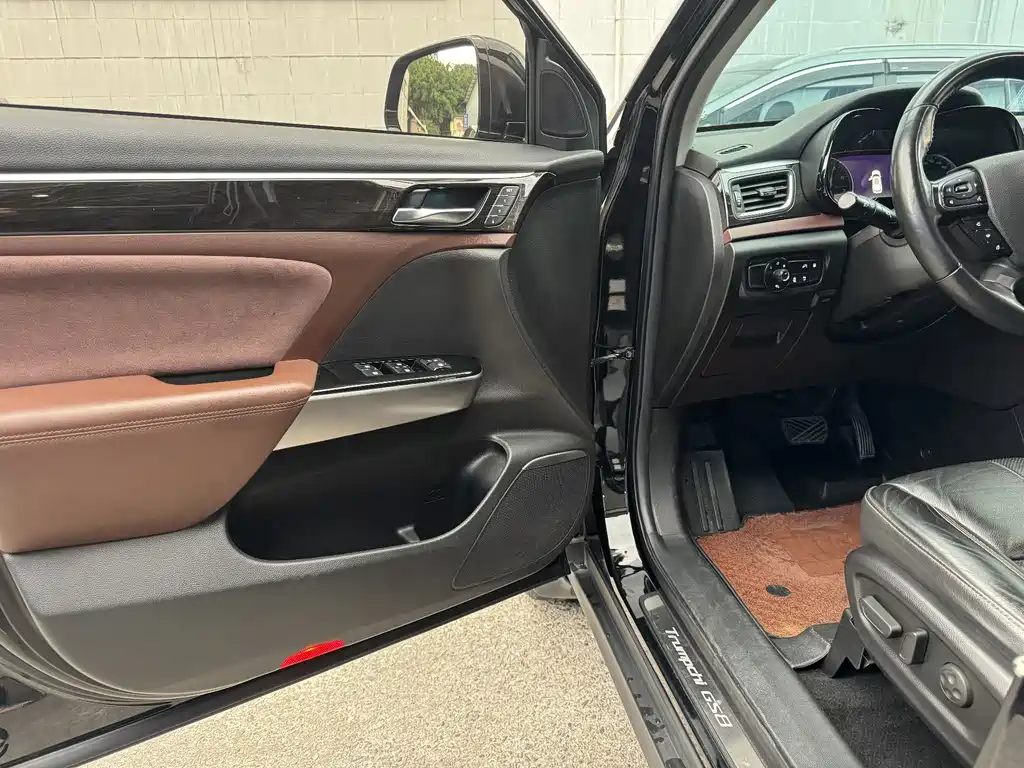 GAC Motor Trumpchi GS8 — фото 4