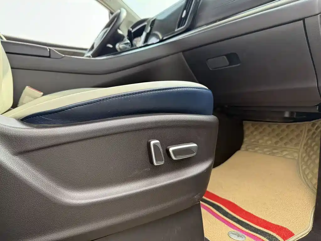 GAC Motor Trumpchi M8 — фото 11