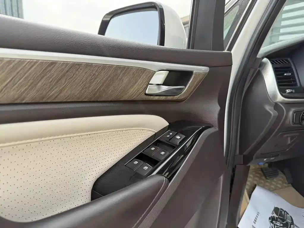 GAC Motor Trumpchi M8 — фото 15