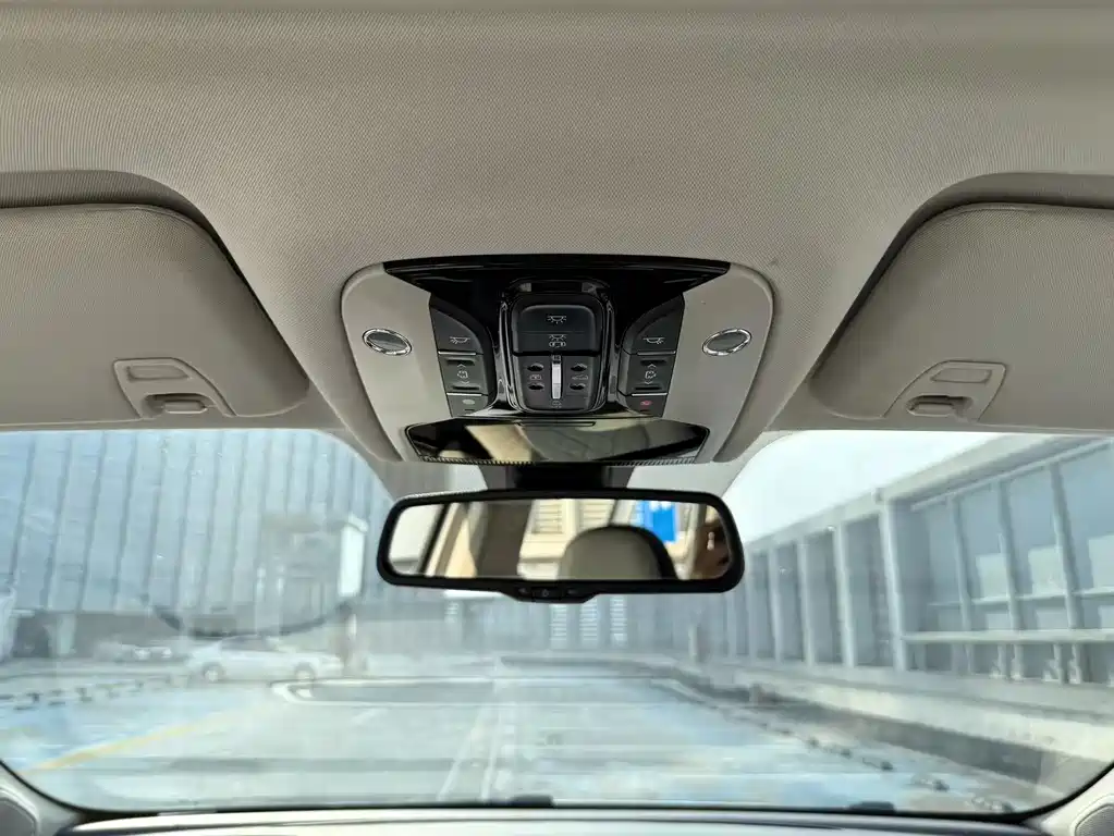 GAC Motor Trumpchi M8 — фото 24