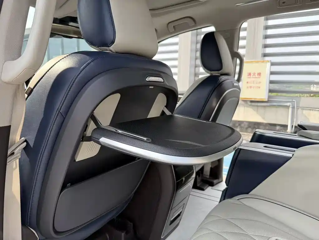 GAC Motor Trumpchi M8 — фото 29