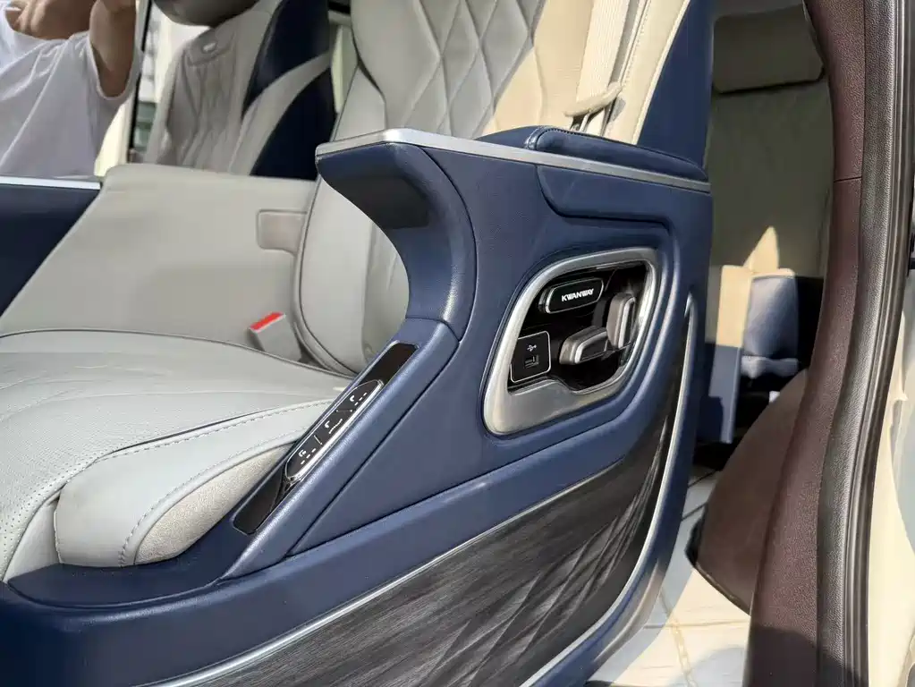 GAC Motor Trumpchi M8 — фото 30