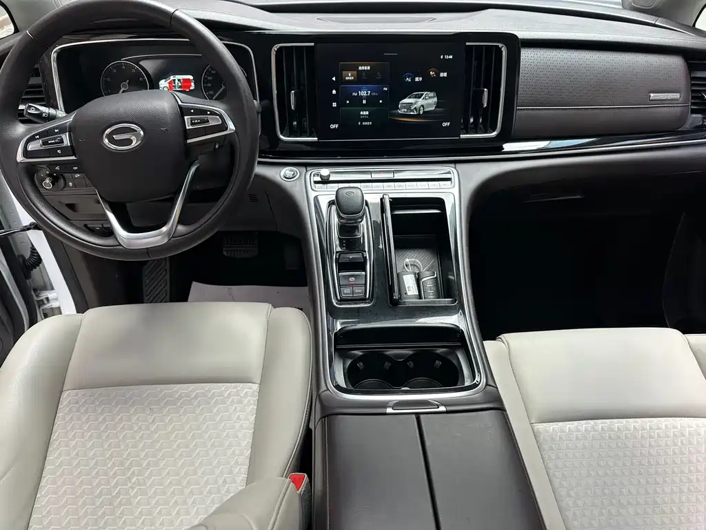GAC Motor Trumpchi M8 — фото 9