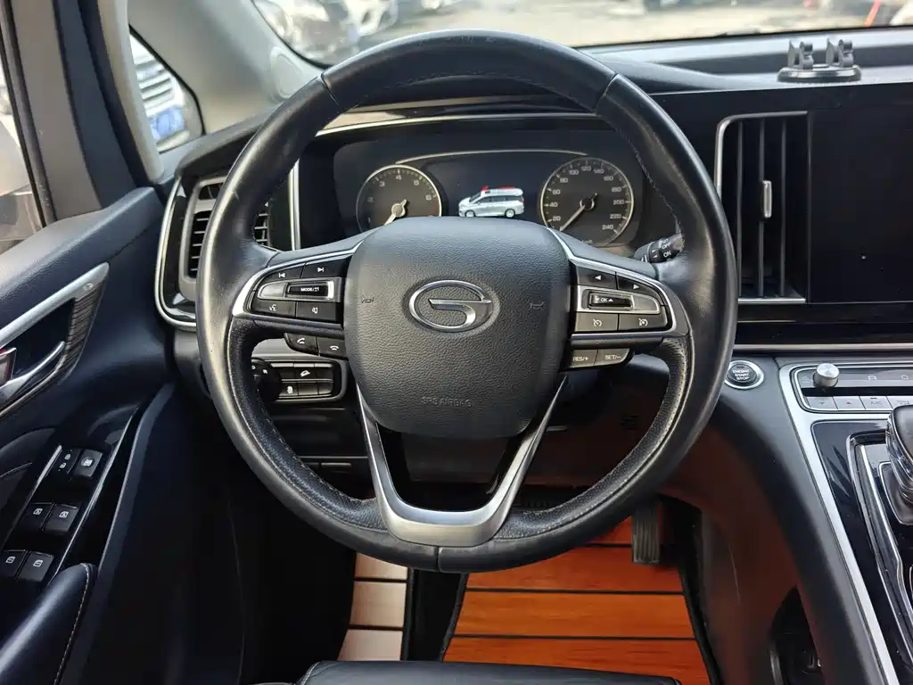 GAC Motor Trumpchi M8 — фото 13