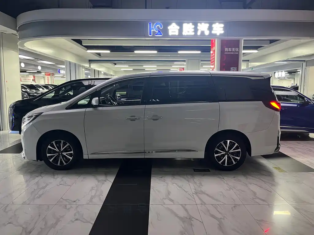 GAC Motor Trumpchi M8 — фото 5