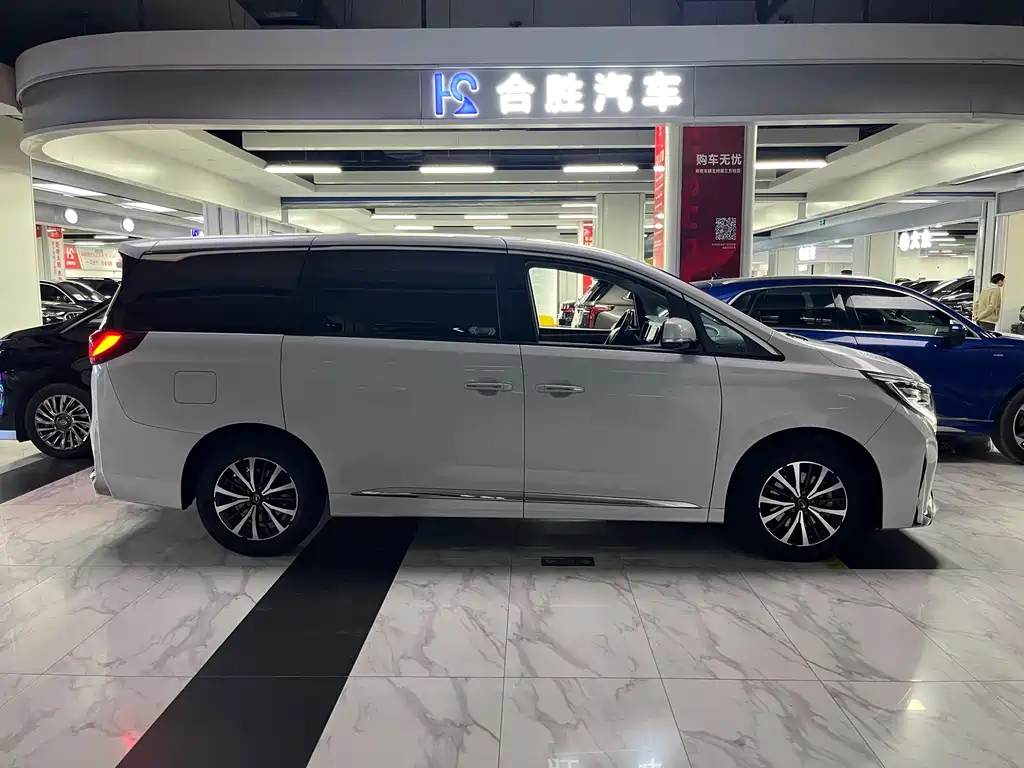 GAC Motor Trumpchi M8 — фото 6