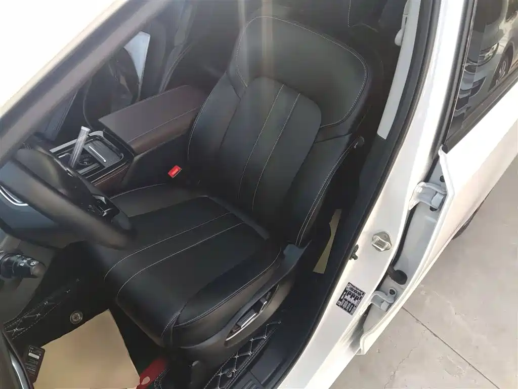 GAC Motor Trumpchi M6 — фото 14