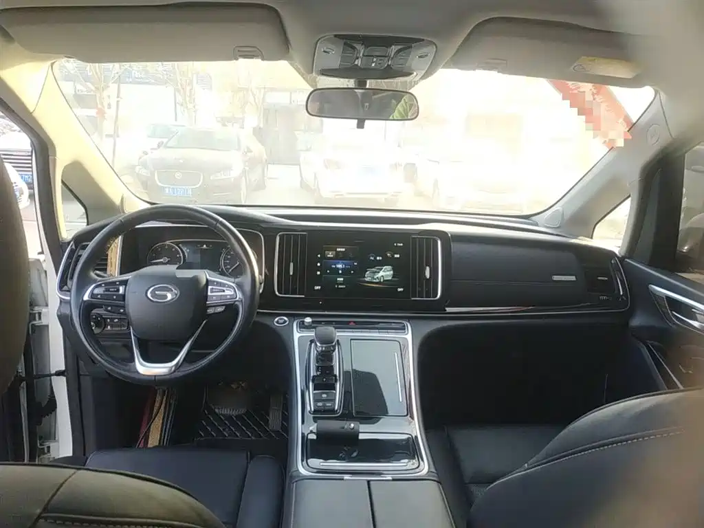GAC Motor Trumpchi M8 — фото 11