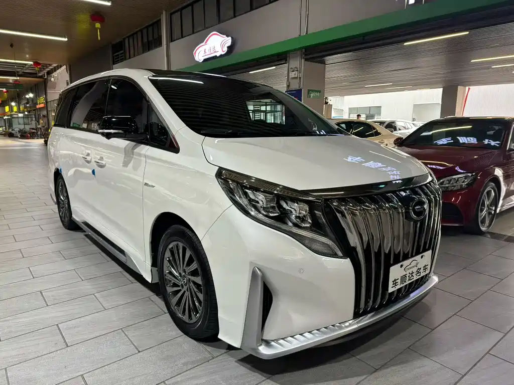 GAC Motor Trumpchi M8 — фото 2