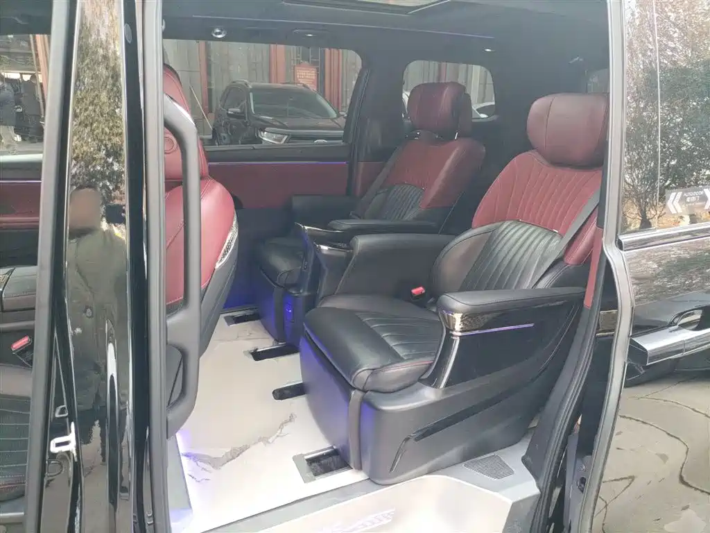 GAC Motor Trumpchi M8 — фото 15