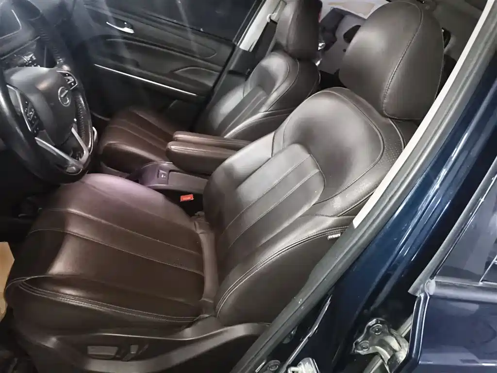GAC Motor Trumpchi M6 — фото 11