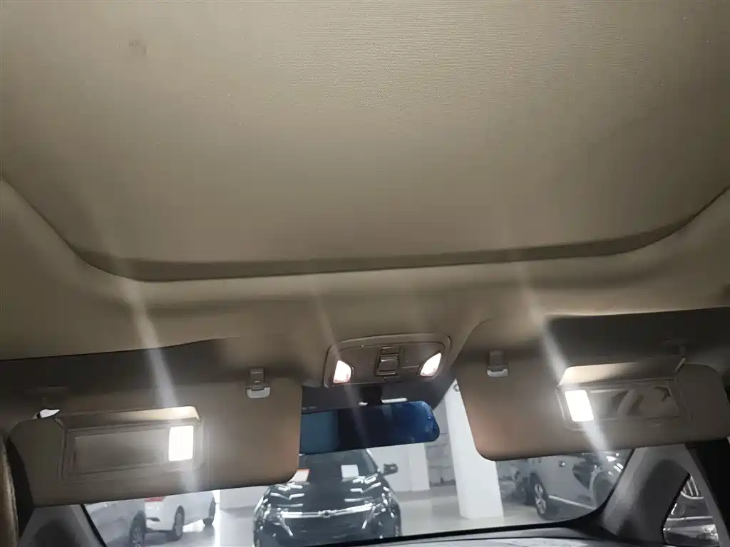GAC Motor Trumpchi M6 — фото 14