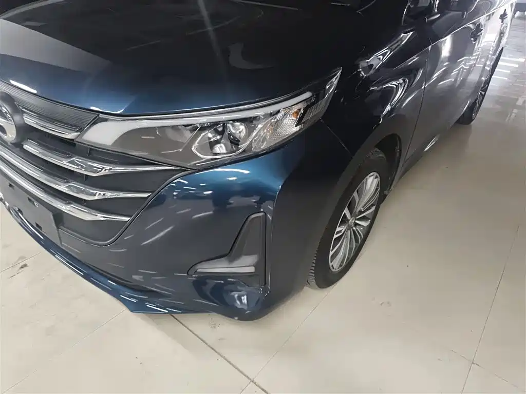 GAC Motor Trumpchi M6 — фото 18
