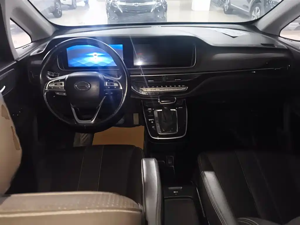 GAC Motor Trumpchi M6 — фото 6