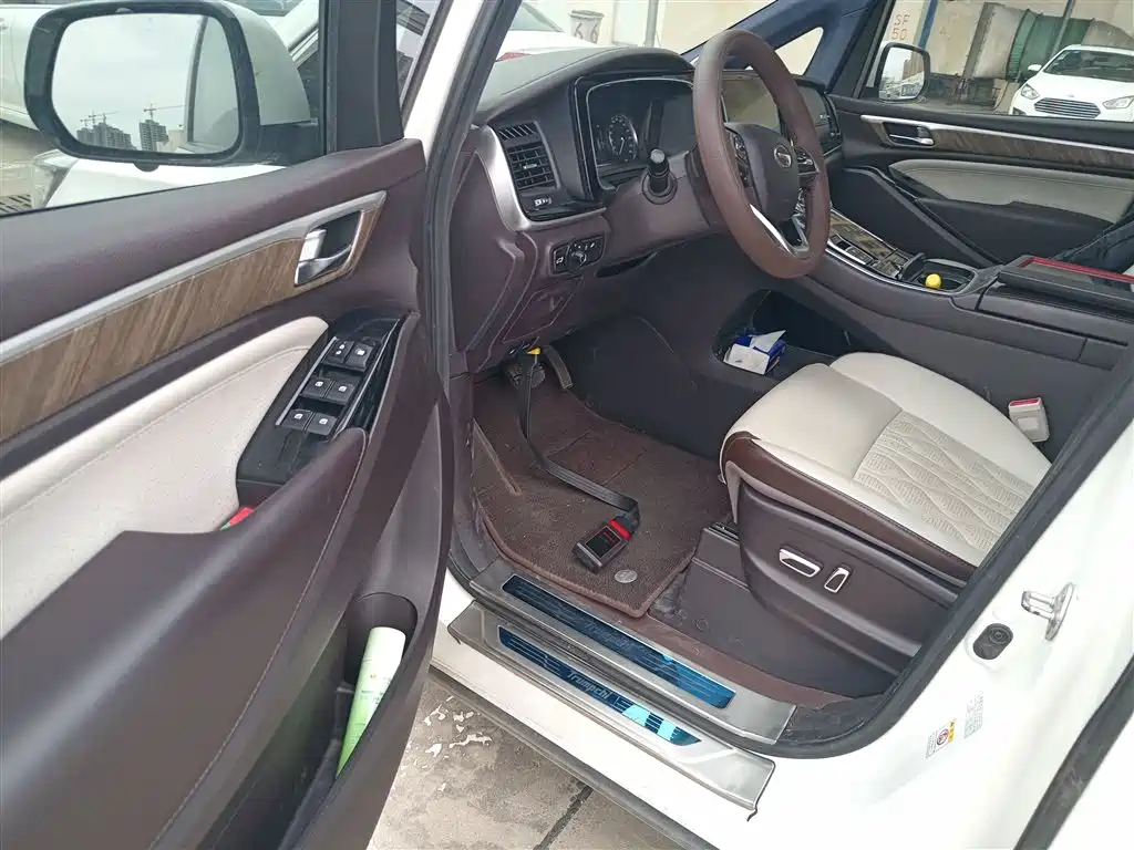 GAC Motor Trumpchi M8 — фото 11
