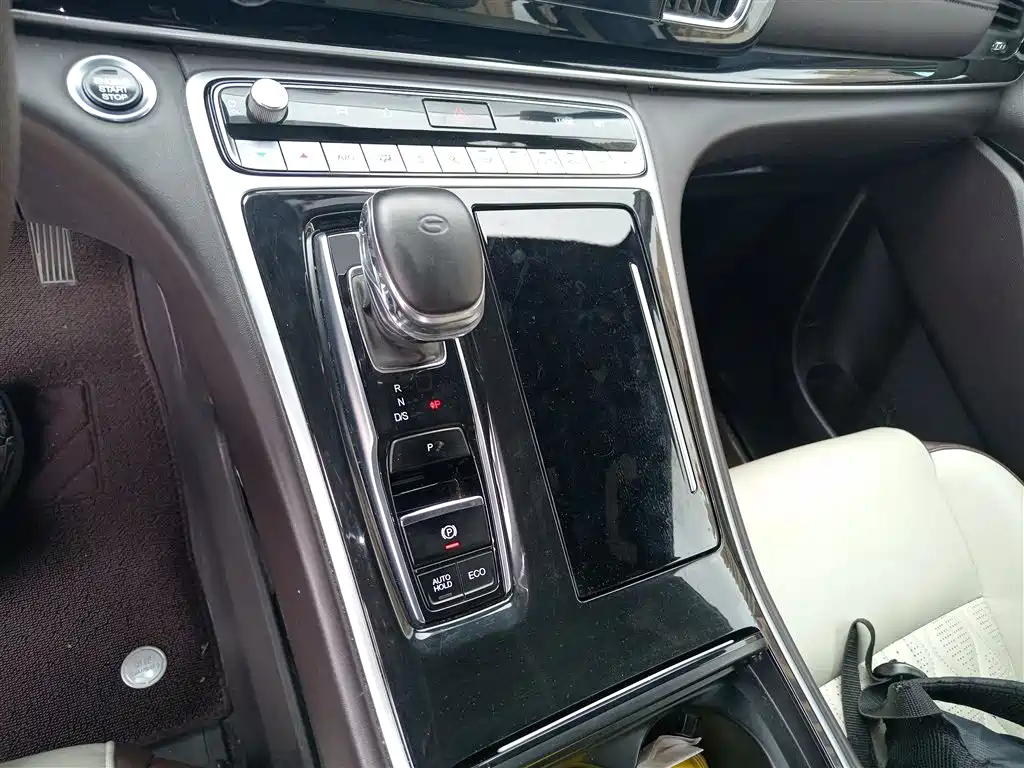 GAC Motor Trumpchi M8 — фото 10