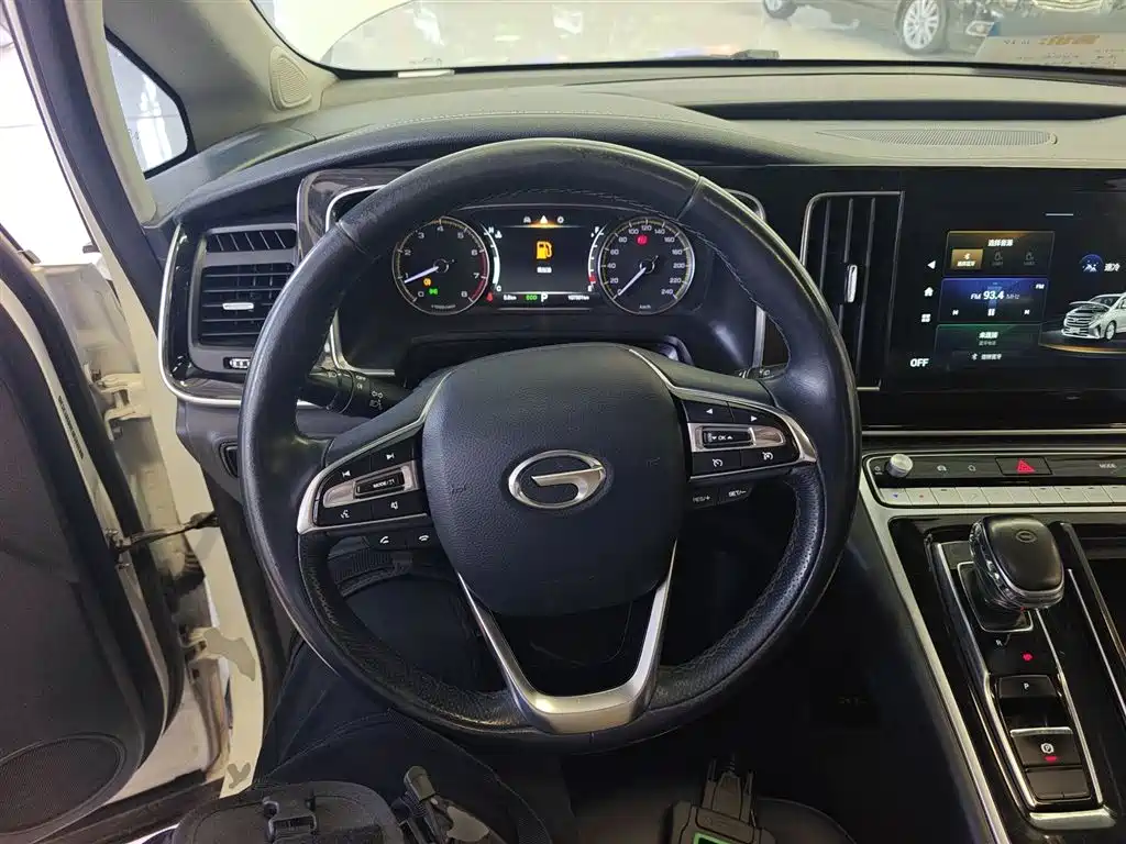GAC Motor Trumpchi M8 — фото 11