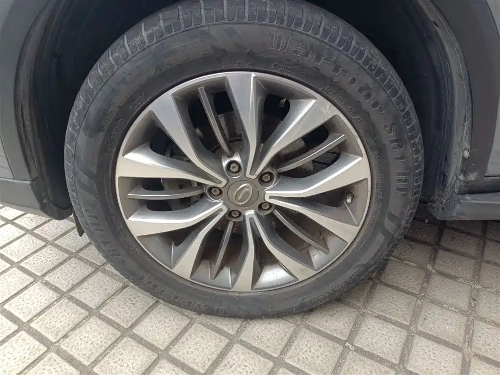 GAC Motor Trumpchi GS8 — фото 23