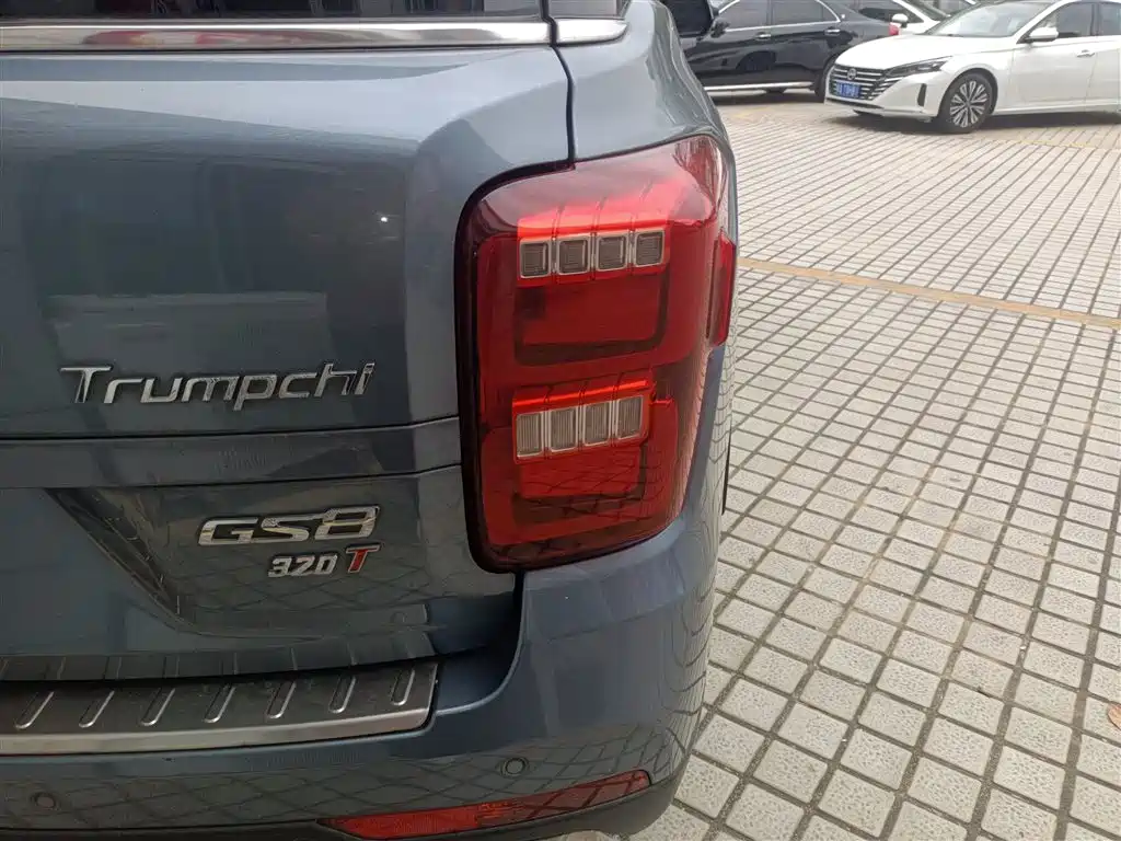 GAC Motor Trumpchi GS8 — фото 8