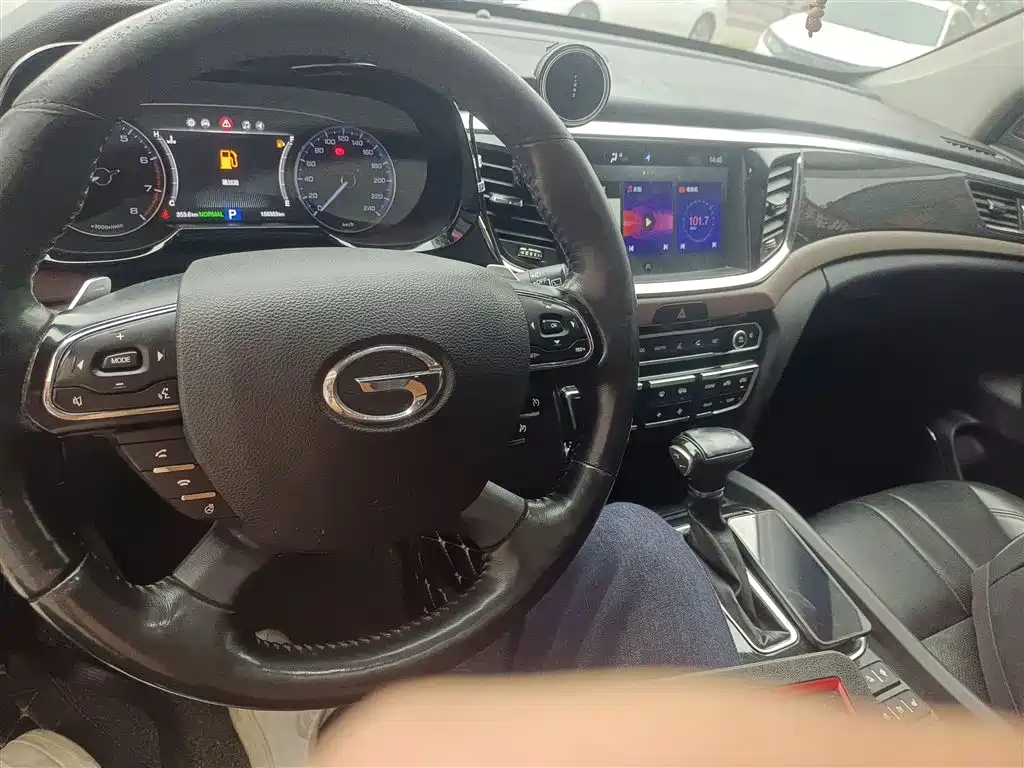 GAC Motor Trumpchi GS8 — фото 10