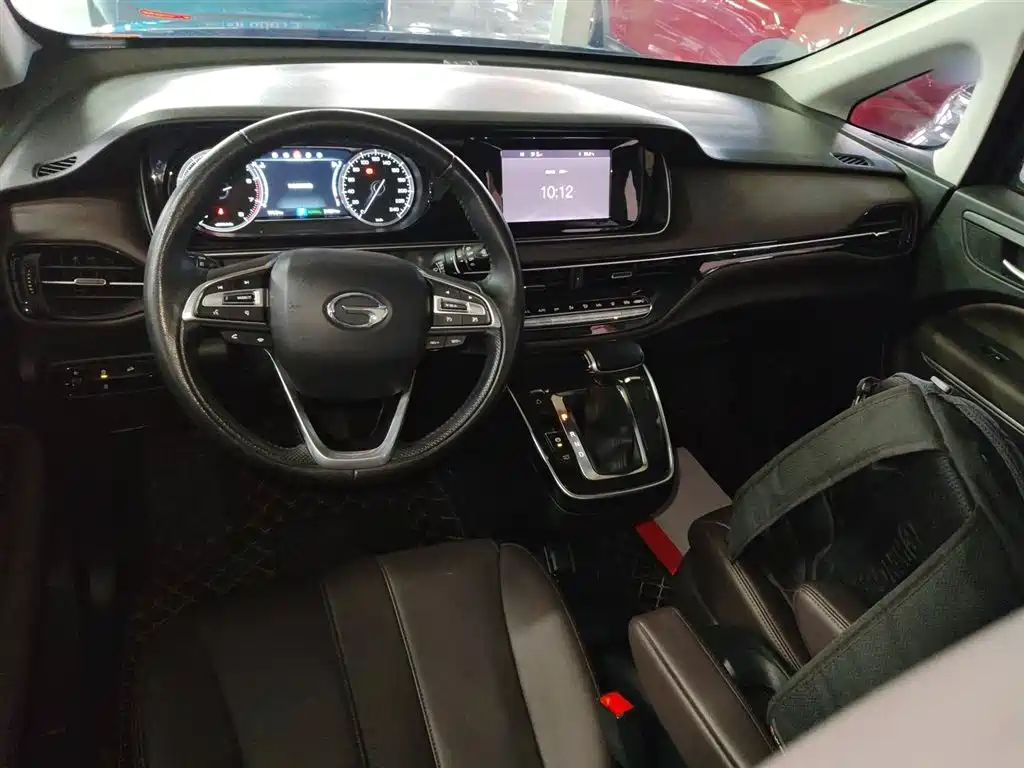 GAC Motor Trumpchi M6 — фото 10