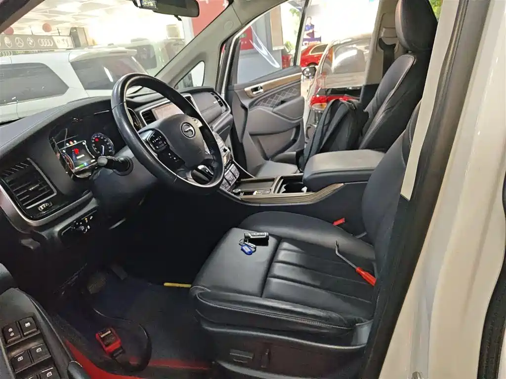 GAC Motor Trumpchi M8 — фото 11