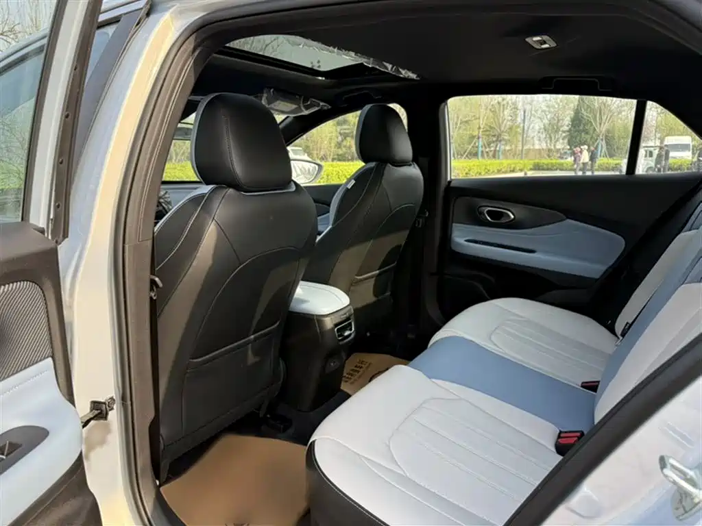 GAC Motor Shadow Leopard — фото 15