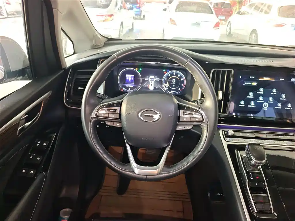 GAC Motor Trumpchi M8 — фото 11