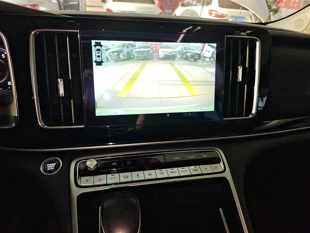 GAC Motor Trumpchi M8 — фото 13