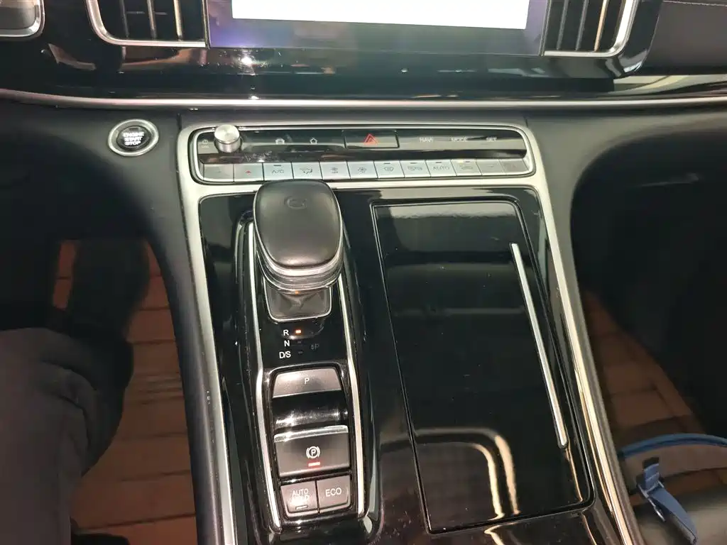 GAC Motor Trumpchi M8 — фото 14