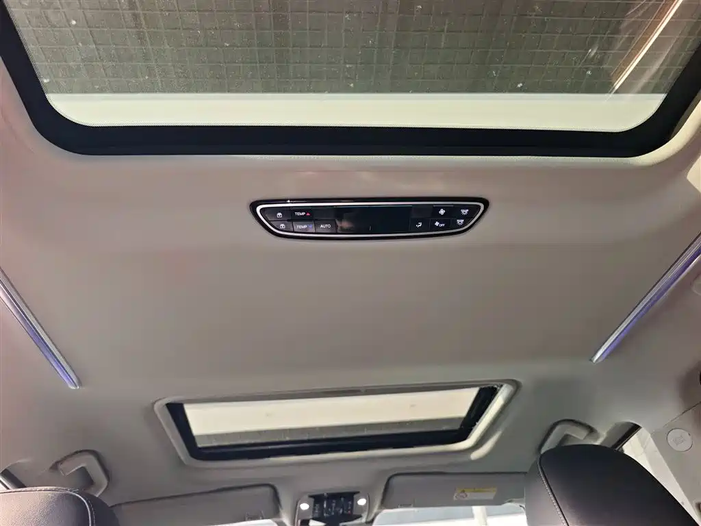 GAC Motor Trumpchi M8 — фото 18