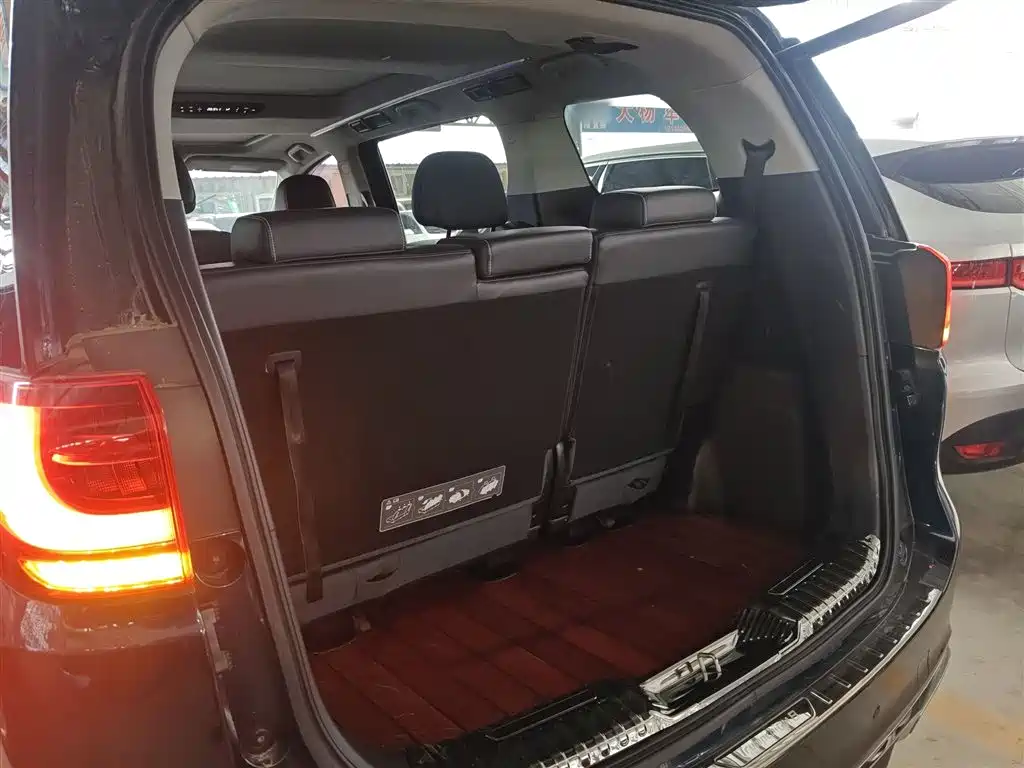 GAC Motor Trumpchi M8 — фото 19