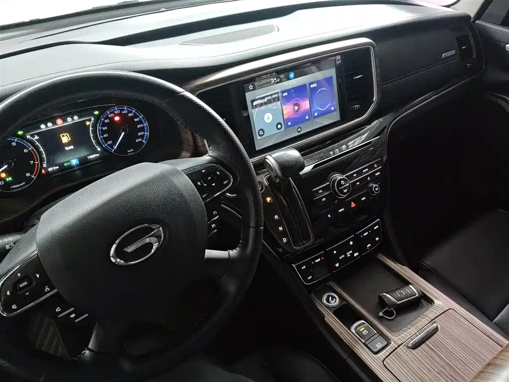 GAC Motor Trumpchi M8 — фото 10