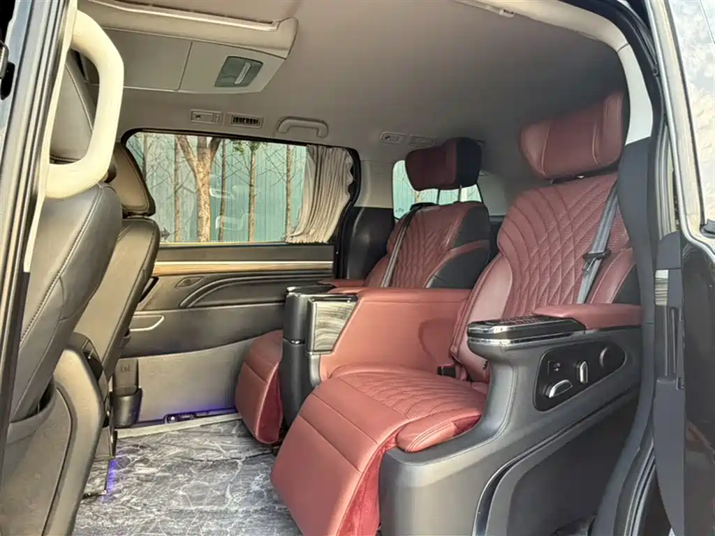 GAC Motor Trumpchi M8 — фото 13